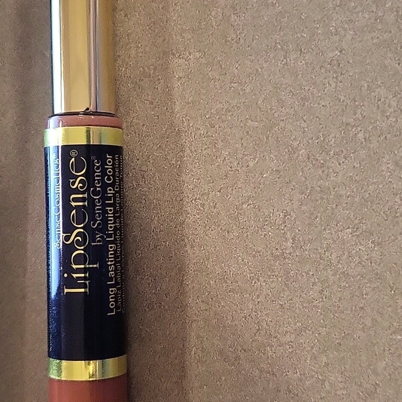 Senegence lipsense caramel latte in color, new in pkg - Picture 1 of 3